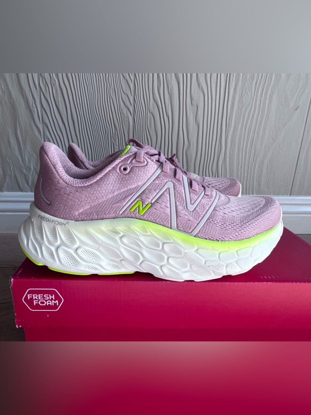 New Balance Wmns Fresh Foam X More v4 'Pink Moon' Sz: 7